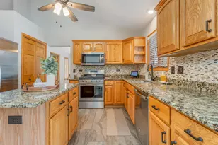9188 Maple Dr, Saint John, IN 46373 - Photo 15