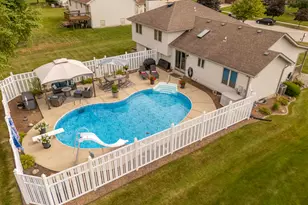 9188 Maple Dr, Saint John, IN 46373 - Photo 57