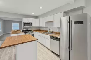 3930 Marshall St, Gary, IN 46408 - Photo 9