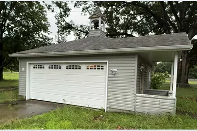 2101 Greenwood Avenue, Michigan City, IN 46360 - Photo 3
