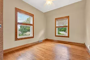 7049 Forest Ave, Hammond, IN 46324 - Photo 13