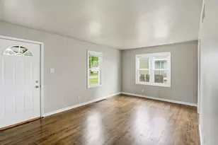 8314 Gordon Dr, Highland, IN 46322 - Photo 5
