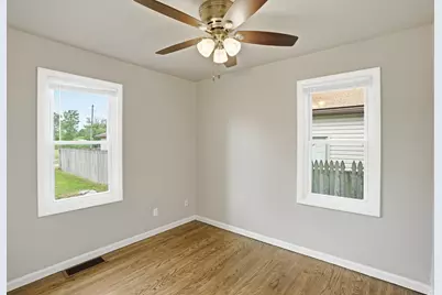 8314 Gordon Drive, Highland, IN 46322 - Photo 11