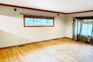 3538 N Lake Park Ave, Hobart, IN 46342 - Photo 5