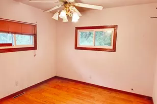 3538 N Lake Park Ave, Hobart, IN 46342 - Photo 7