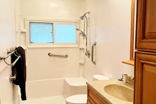 3538 N Lake Park Ave, Hobart, IN 46342 - Photo 9