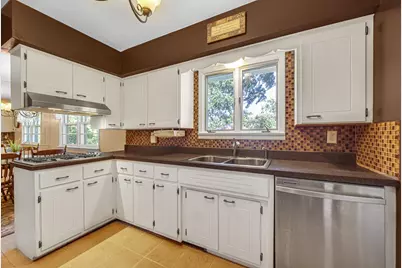 8805 Lee Street, Crown Point, IN 46307 - Photo 9