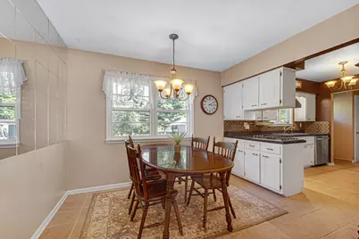 8805 Lee Street, Crown Point, IN 46307 - Photo 5
