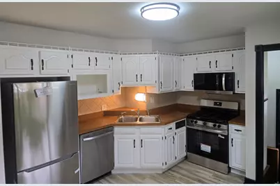 4422 E 20th Court, Gary, IN 46405 - Photo 3