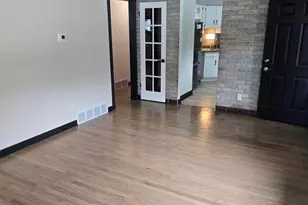4422 E 20th Ct, Gary, IN 46405 - Photo 5