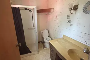 109 E Prairie St, Goodland, IN 47948 - Photo 9