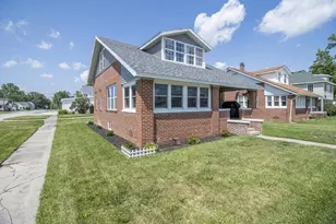 102 E Washington St, Morocco, IN 47963 - Photo 3