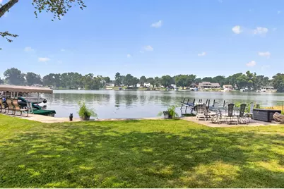 409 Lakeview Court, Lowell, IN 46356 - Photo 3