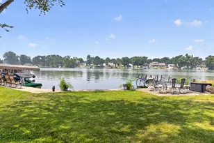 409 Lakeview Ct, Lowell, IN 46356 - Photo 3