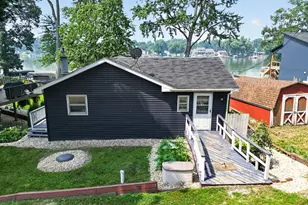 409 Lakeview Ct, Lowell, IN 46356 - Photo 19