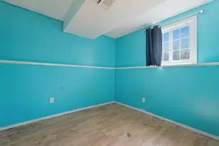 609 Black Oak Dr, Trail Creek, IN 46360 - Photo 9