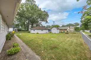 203 N Wiggs St, Griffith, IN 46319 - Photo 21