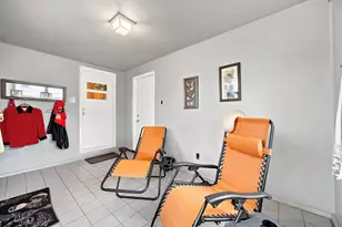 203 N Wiggs St, Griffith, IN 46319 - Photo 19