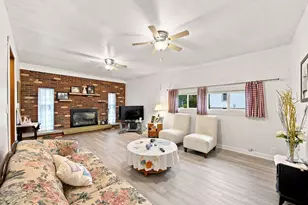 203 N Wiggs St, Griffith, IN 46319 - Photo 17