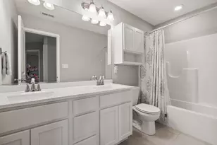 528 Sweetbay St, Valparaiso, IN 46385 - Photo 31