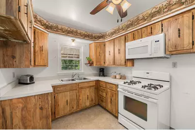 139 Beverly Boulevard, Hobart, IN 46342 - Photo 3