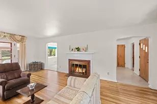 139 Beverly Blvd, Hobart, IN 46342 - Photo 9