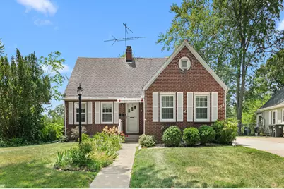 139 Beverly Boulevard, Hobart, IN 46342 - Photo 1