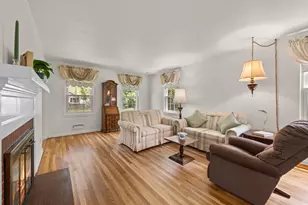 139 Beverly Blvd, Hobart, IN 46342 - Photo 7
