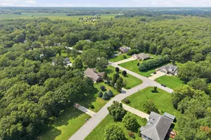 3663 Woodgate Dr, Wheatfield, IN 46392 - Photo 7