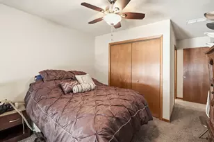 484 E Robbins St, Wheatfield, IN 46392 - Photo 13