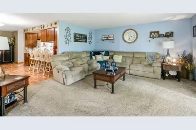484 E Robbins Street, Wheatfield, IN 46392 - Photo 5