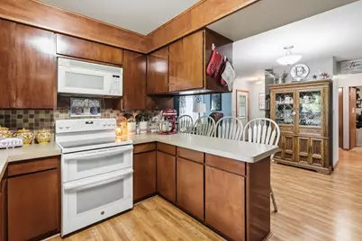 484 E Robbins Street, Wheatfield, IN 46392 - Photo 9