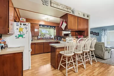 484 E Robbins Street, Wheatfield, IN 46392 - Photo 7