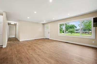 838 N 450 W, Valparaiso, IN 46385 - Photo 7