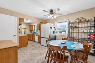 3502 44th St, Highland, IN 46322 - Photo 7