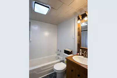 509 W Davis Street, Hamlet, IN 46532 - Photo 9