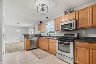4977 E Robin Ct, Rolling Prairie, IN 46371 - Photo 5