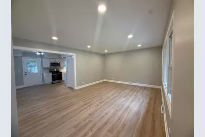 9151 Cottage Grove Place, Highland, IN 46322 - Photo 3