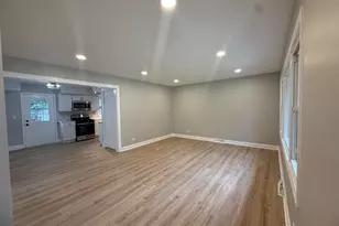 9151 Cottage Grove Pl, Highland, IN 46322 - Photo 3