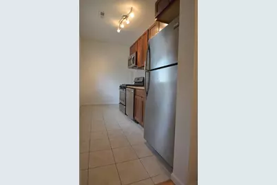 555 S Locust Street #3, Valparaiso, IN 46383 - Photo 3