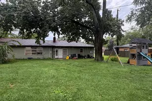 8532 Delaware St, Highland, IN 46322 - Photo 9