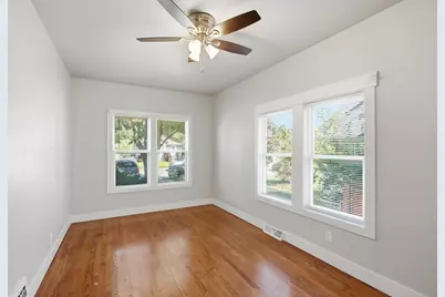6424 Euclid Avenue, Hammond, IN 46324 - Photo 11