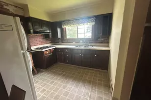 505 Altgeld St, South Bend, IN 46614 - Photo 7