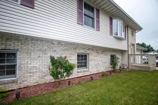 6211 Kelly Ave, Portage, IN 46368 - Photo 3