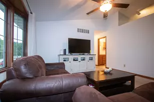 6211 Kelly Ave, Portage, IN 46368 - Photo 7