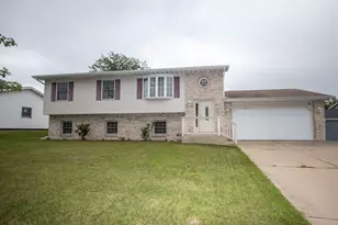 6211 Kelly Ave, Portage, IN 46368 - Photo 1