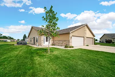 1105 W 89th Court W, Merrillville, IN 46410 - Photo 3