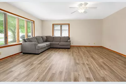 142 Sagamore Pkwy, La Porte, IN 46350 - Photo 3