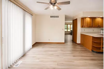 142 Sagamore Pkwy, La Porte, IN 46350 - Photo 9