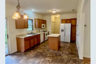 1217 Baron Court, Valparaiso, IN 46383 - Photo 5